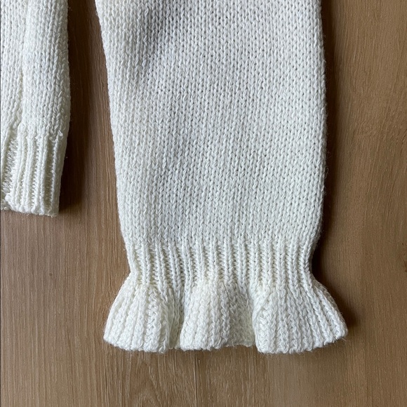 Cozy Casual Cream Knit pullover - Picture 4 of 6
